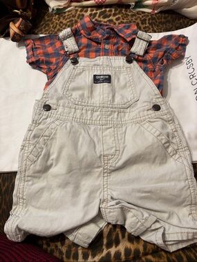 OshKosh B'gosh Cream Short Overalls with Adjustable Straps